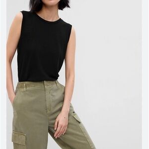 Gap linen blend black casual sheer sleeveless tank women’s size Medium crew neck